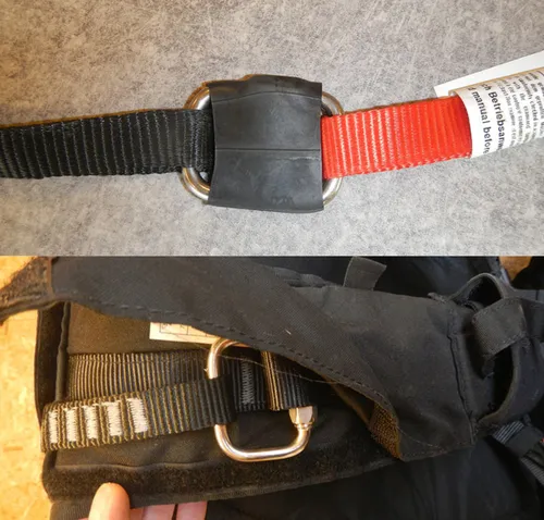 Exemple de bonne et mauvaise position du maillon de parachute de secours